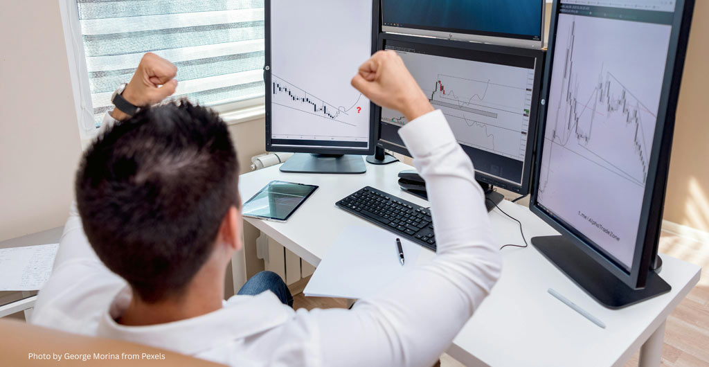 website ranking, SEO strategies, search engine optimization, online presence, attract customers